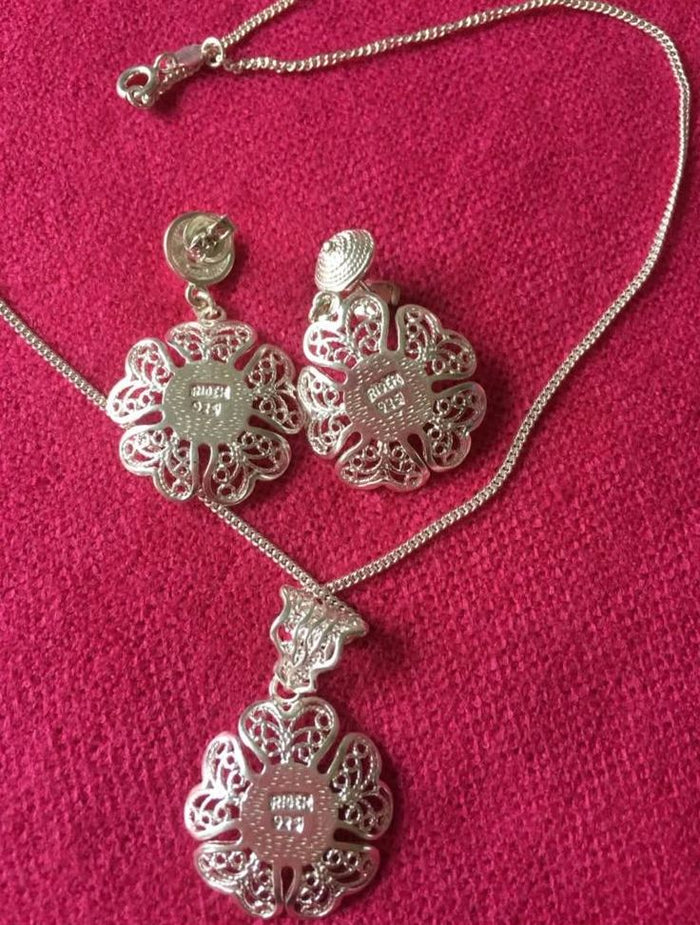 925 Silver Flower Necklace and Earrings Set