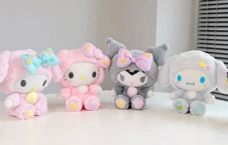 Sweetheart character plush set curated by the family